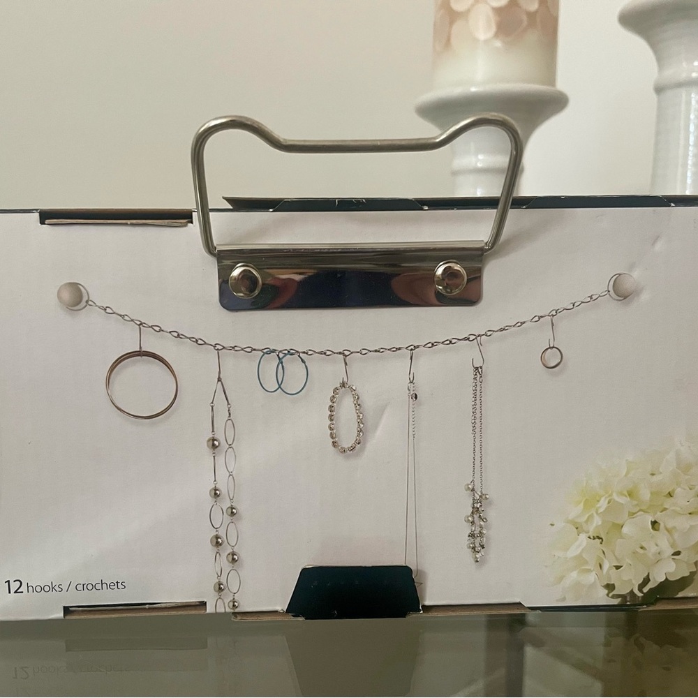 Chainlink Wall Storage - Picture 2 of 4
